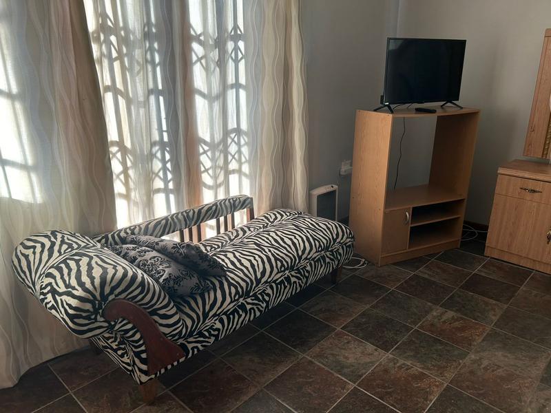 To Let 2 Bedroom Property for Rent in Grahamstown Eastern Cape